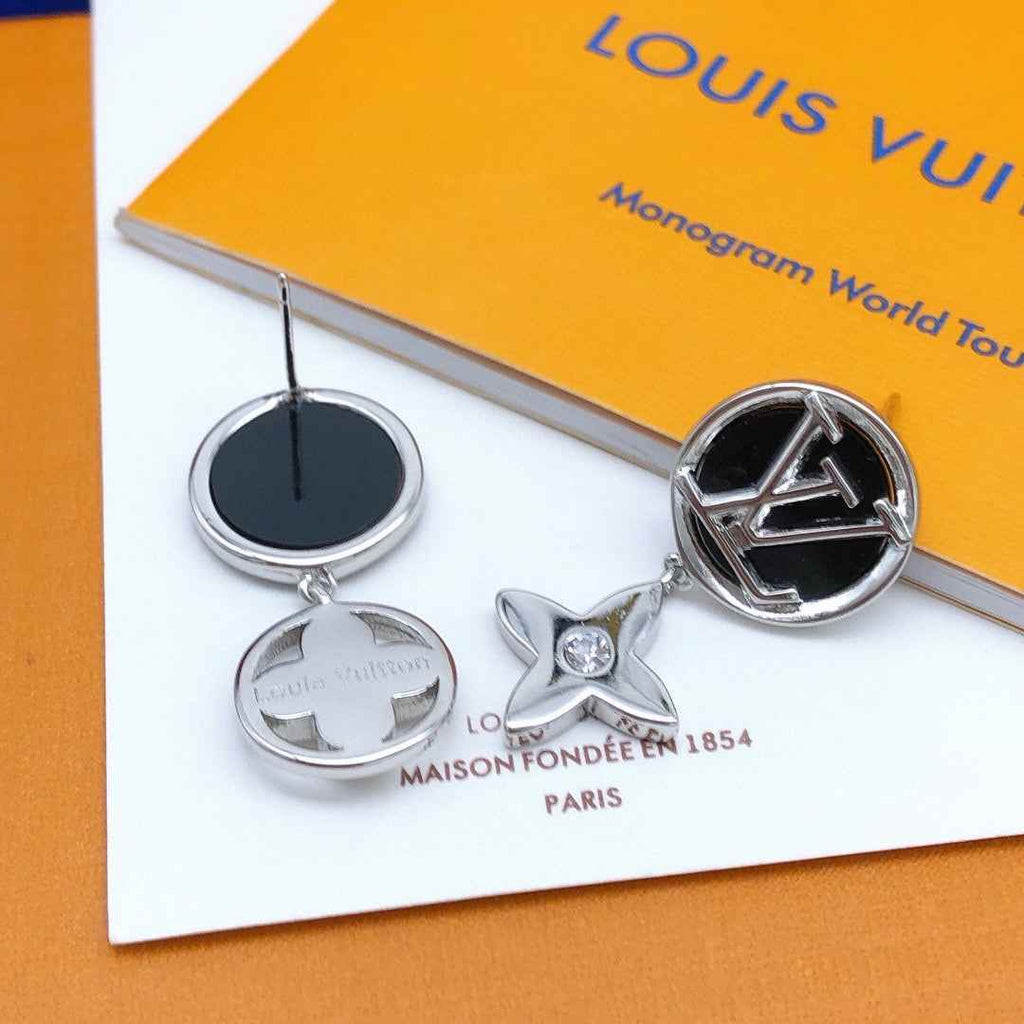 Louis Vuitton LV Earrings M00985