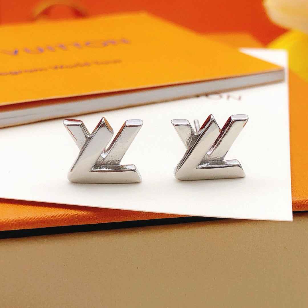 Louis Vuitton LV Earrings M00988