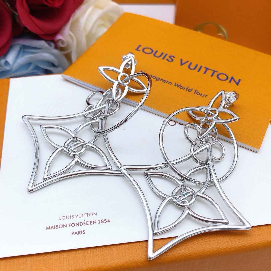 Louis Vuitton LV Earrings M00997