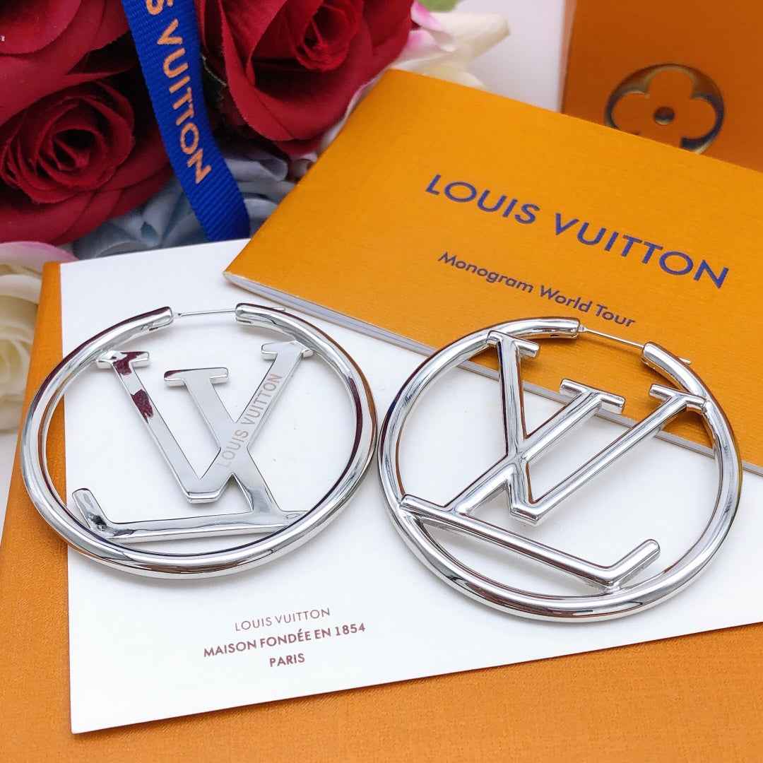 Louis Vuitton LV Earrings M00953