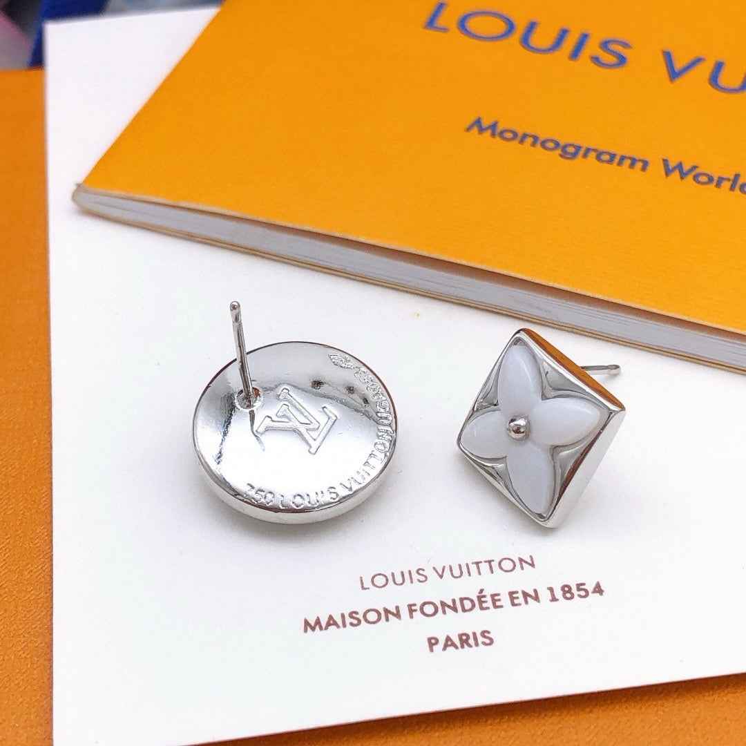 Louis Vuitton LV Earrings M00773