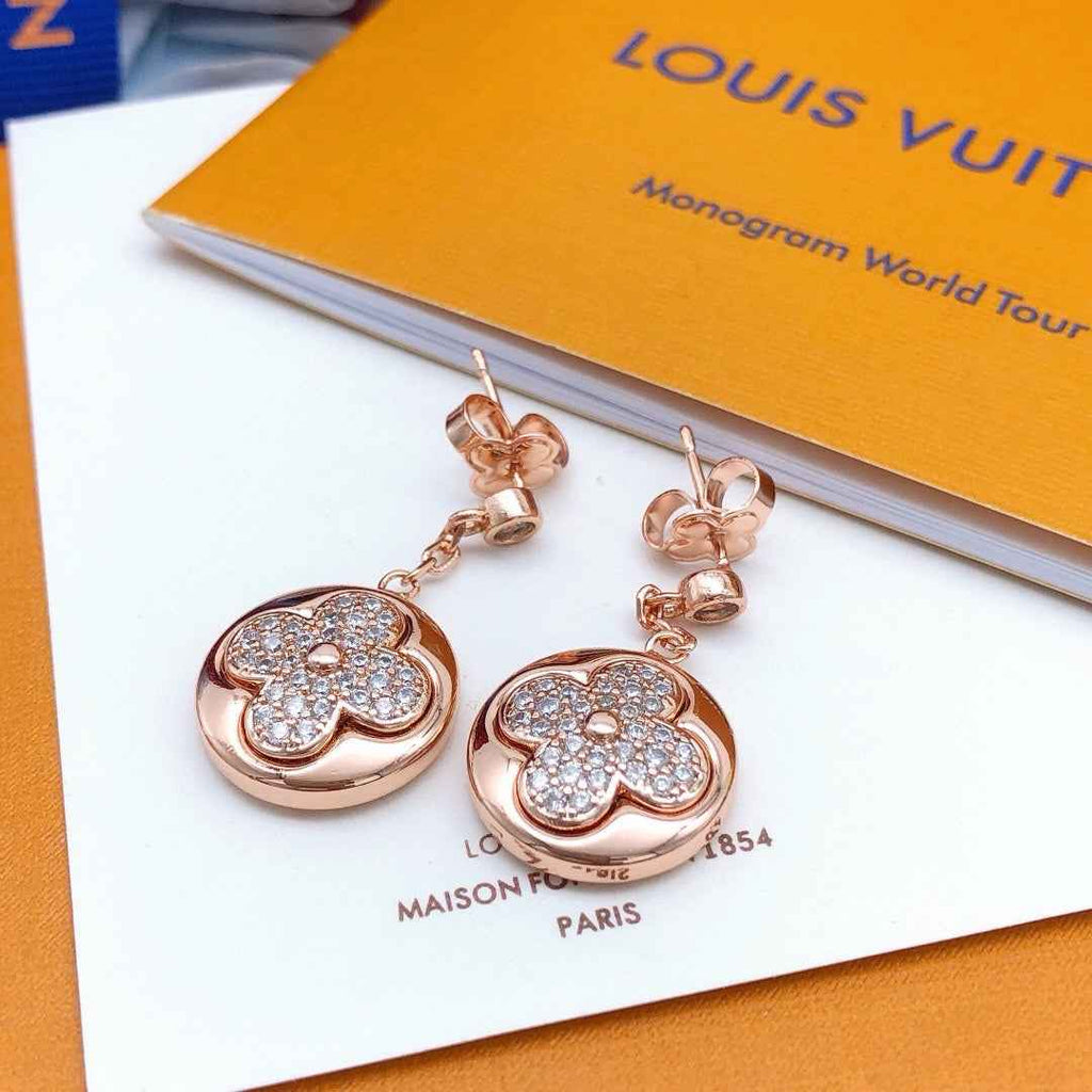 Louis Vuitton LV Earrings M00774