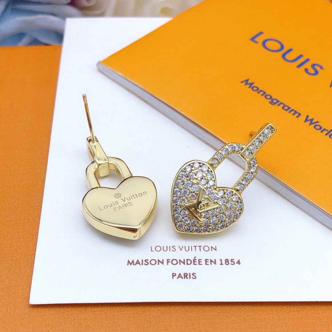 Louis Vuitton LV Earrings M10806