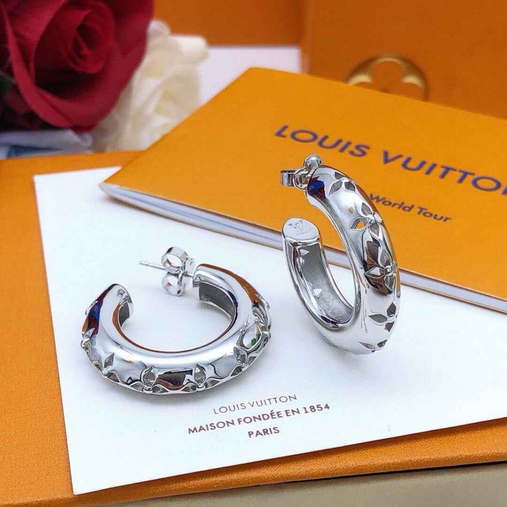 Louis Vuitton LV Earrings M10832