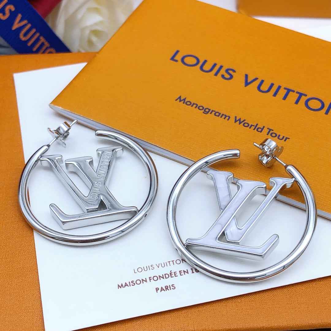 Louis Vuitton LV Earrings M00966