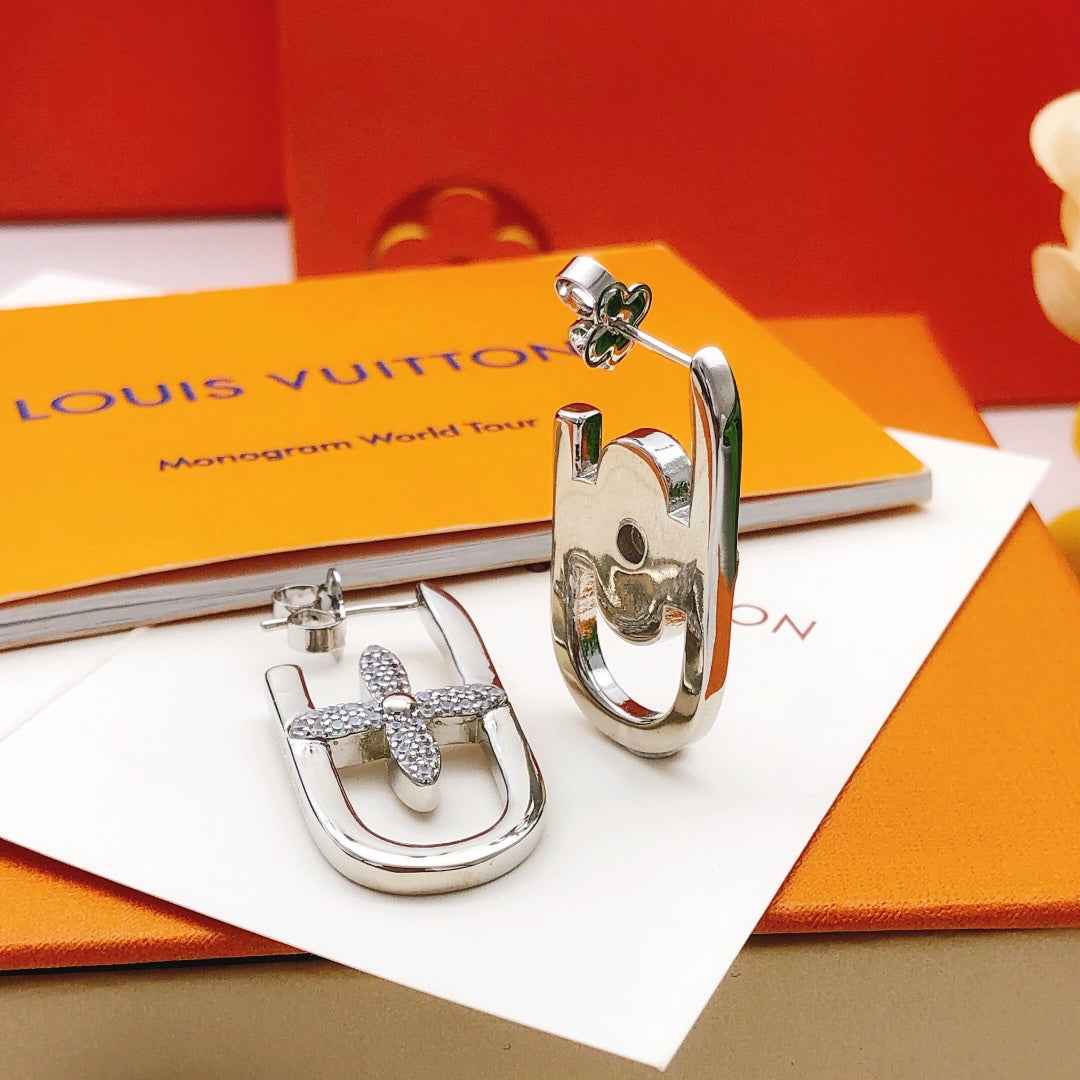 Louis Vuitton LV Earrings M00979