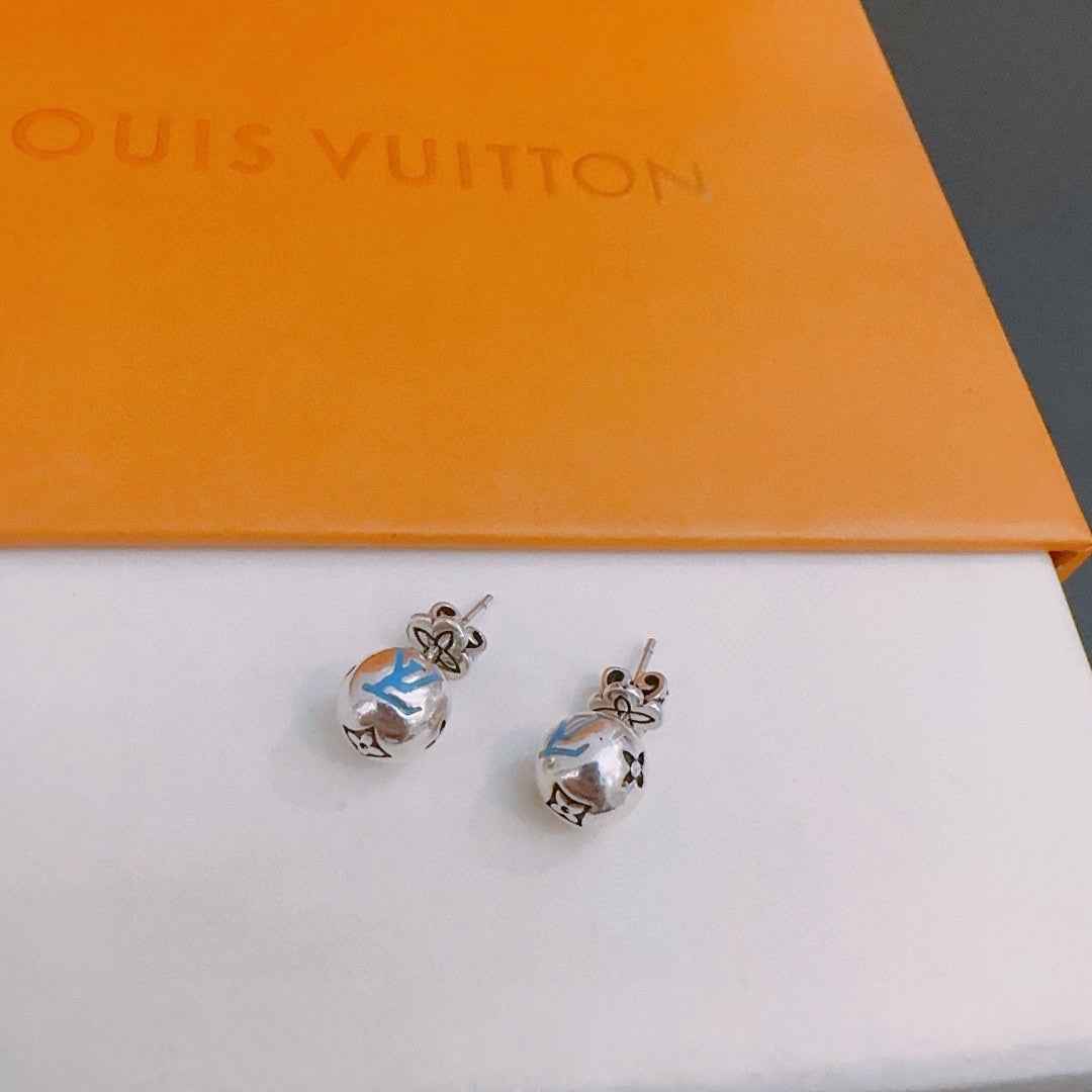 Louis Vuitton LV Earrings M10842