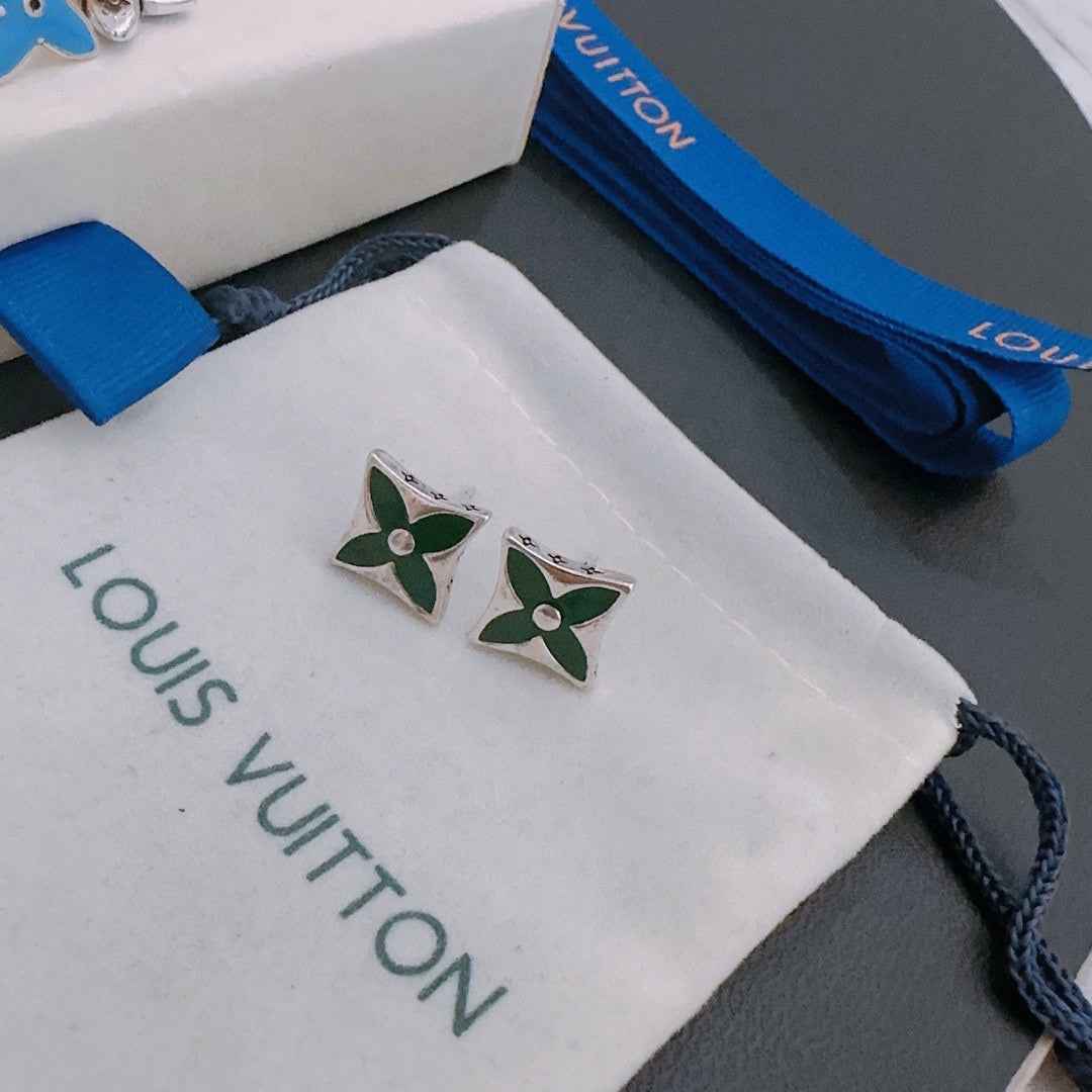 Louis Vuitton LV Earrings M10845