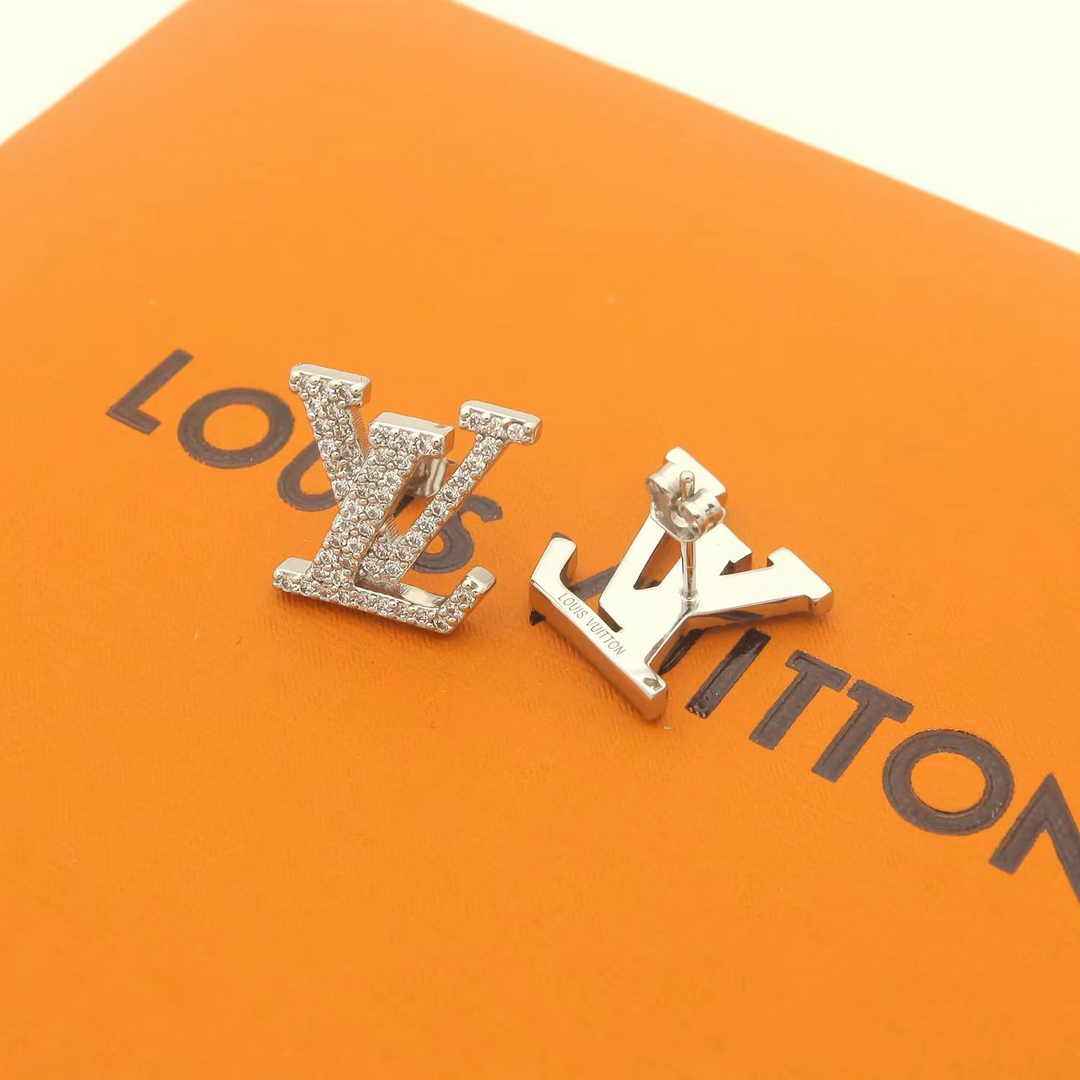 Louis Vuitton LV Earrings M10848