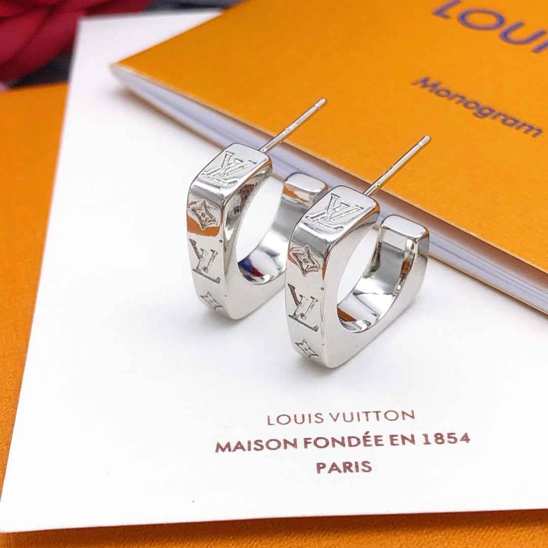 Louis Vuitton LV Earrings M10883