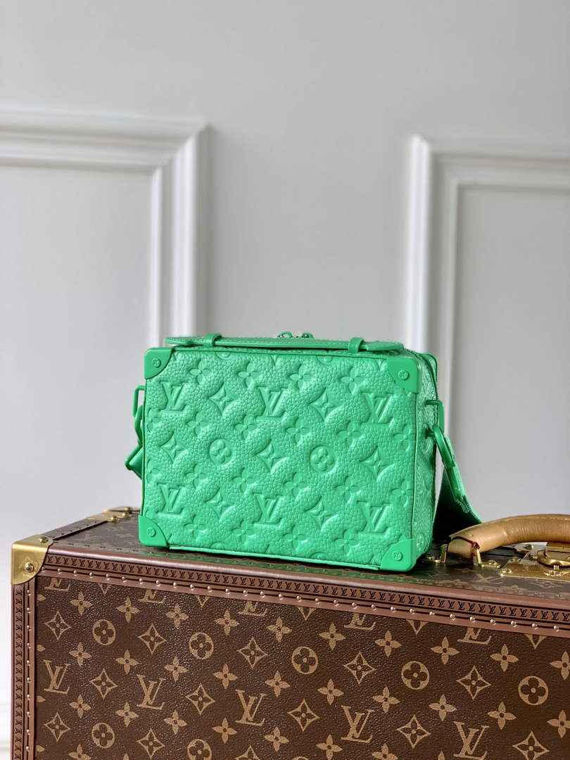 LV M20956 Louis Vuitton Handle Soft Trunk Men Bags Green