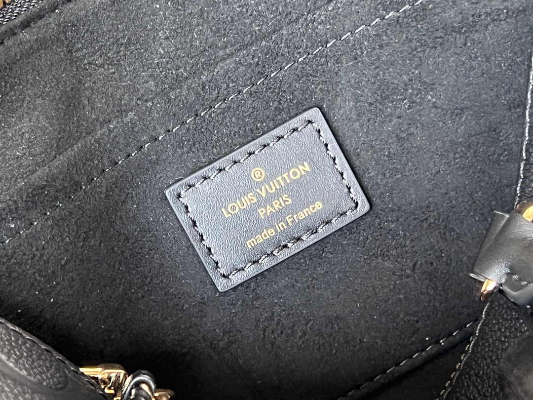 LV M23640 Louis Vuitton OnTheGo East West Monogram Empreinte Leather Black - Default Title - View 9
