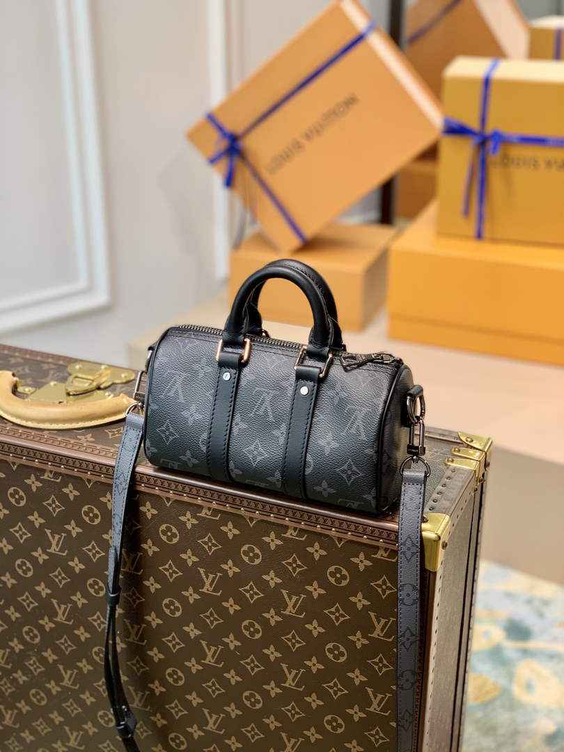 LV M45947 Louis Vuitton Keepall XS Travel Men Bag Monogram
