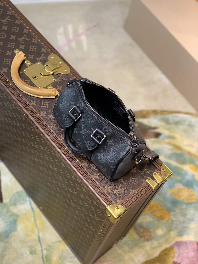 LV M45947 Louis Vuitton Keepall XS Travel Men Bag Monogram