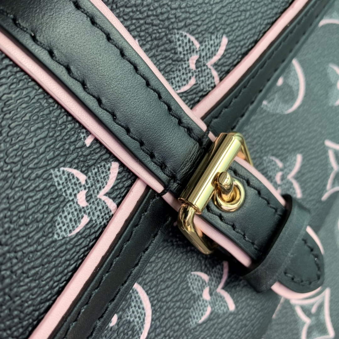 LV M46137 Louis Vuitton Neverfull MM Tote Bag Black