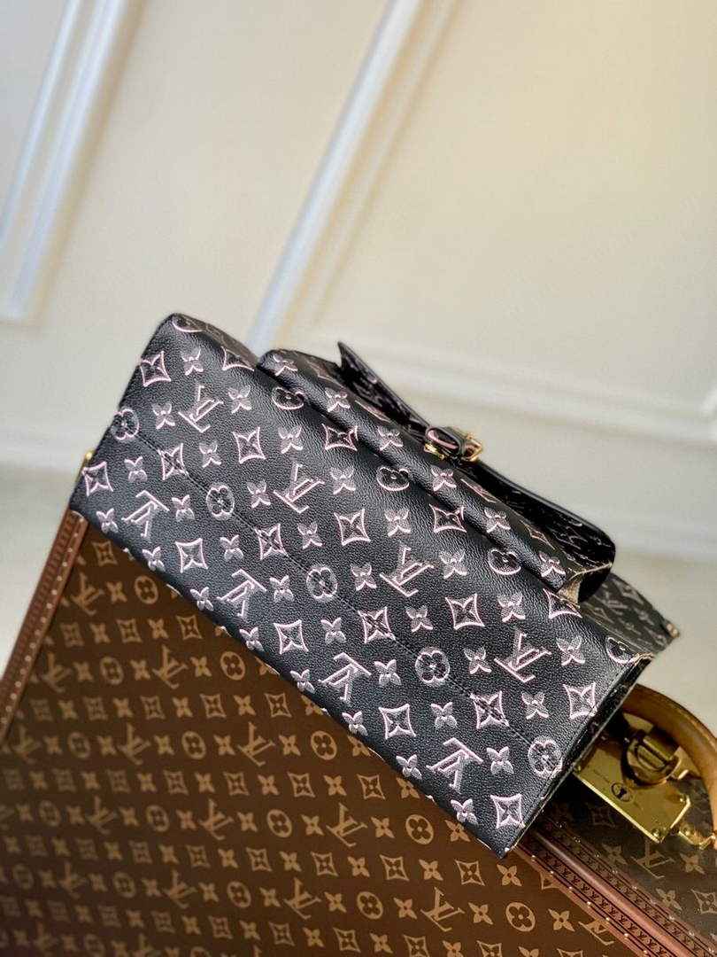 LV M46154 Louis Vuitton OnTheGo MM Tote Bag Black - Default Title - View 4
