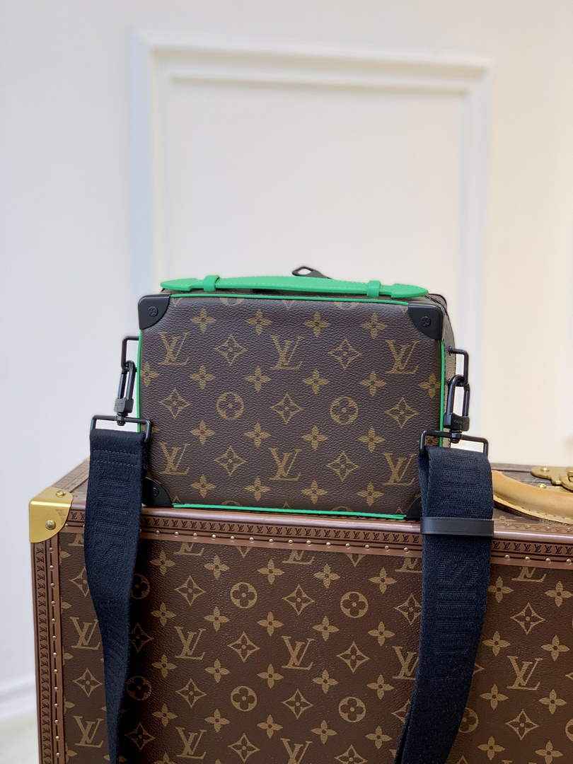 LV M46264 Louis Vuitton Handle Soft Trunk Men Bags Green