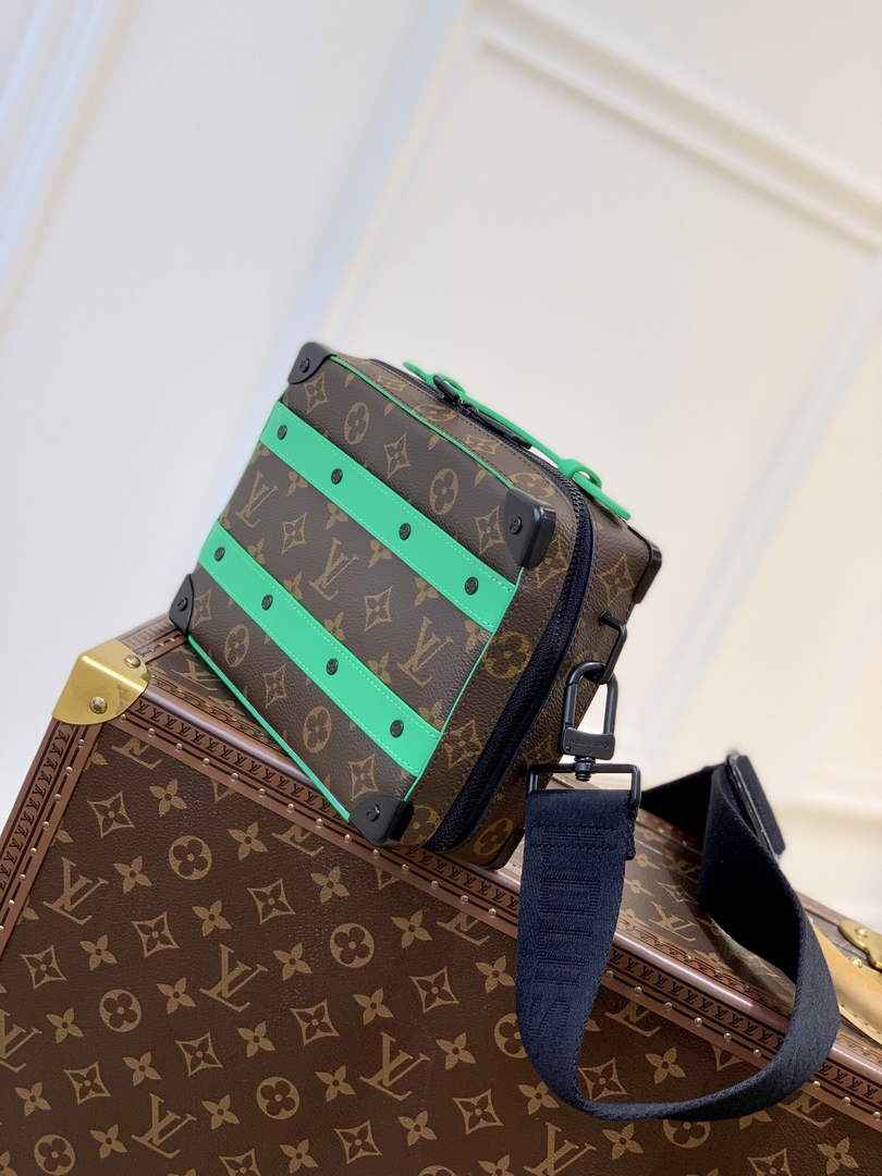 LV M46264 Louis Vuitton Handle Soft Trunk Men Bags Green