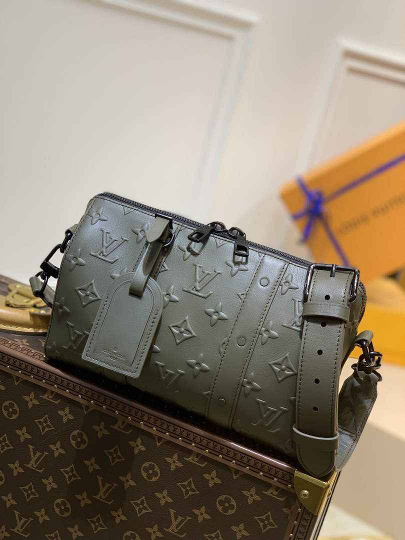 LV M57955 Louis Vuitton City Keepall Travel Men Bag Green