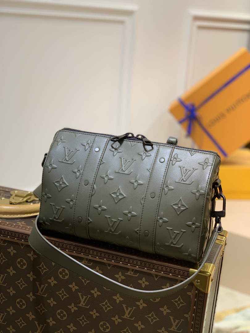 LV M57955 Louis Vuitton City Keepall Travel Men Bag Green