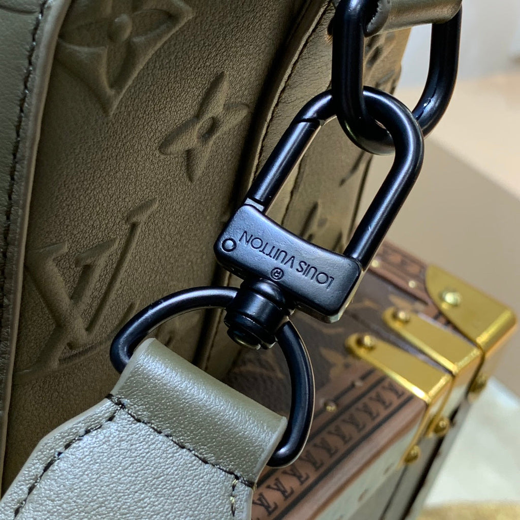LV M57955 Louis Vuitton City Keepall Travel Men Bag Green