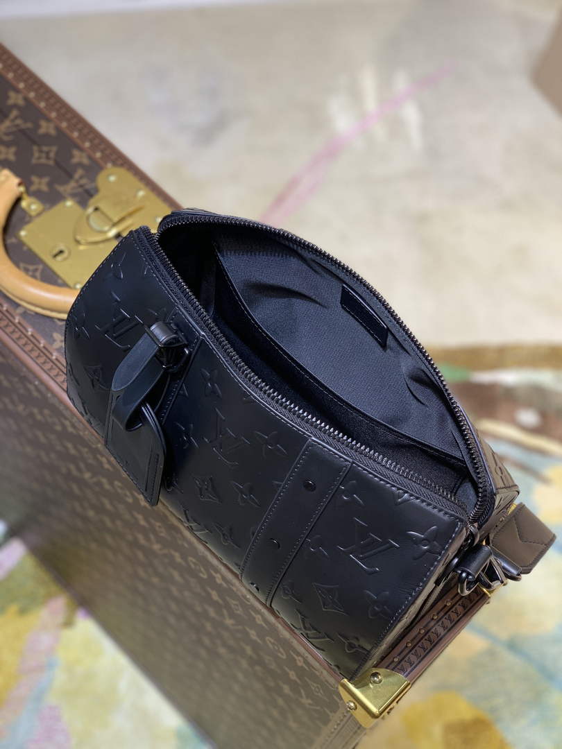 LV M57955 Louis Vuitton City Keepall Travel Men Bag Black