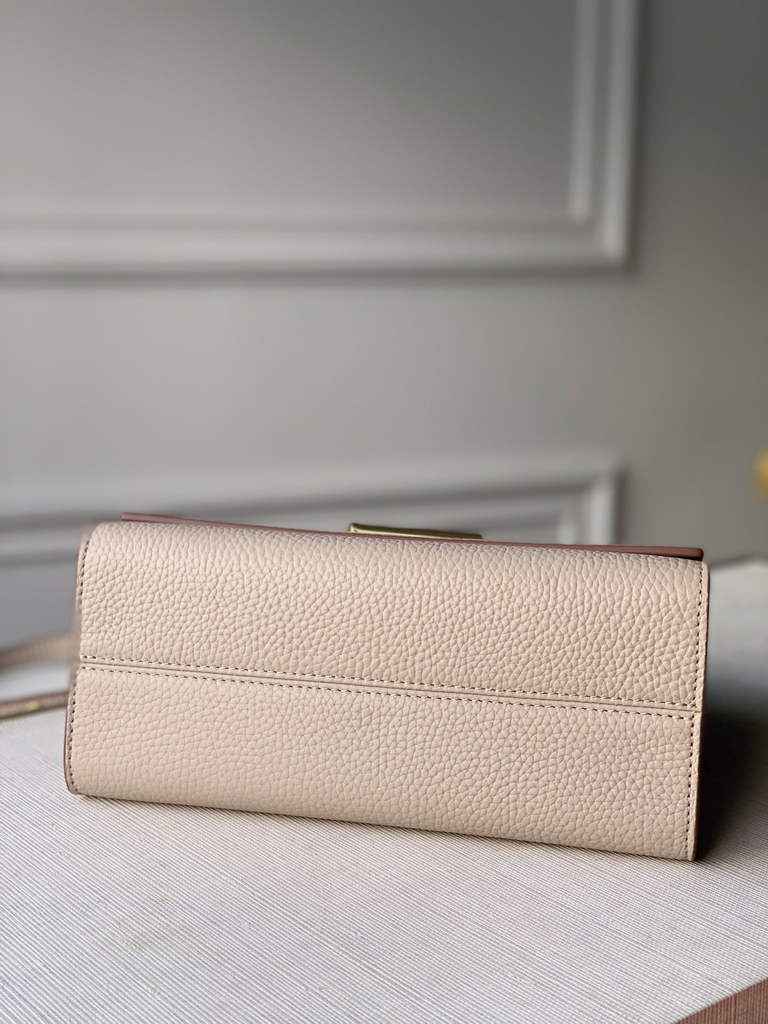 LV M59090 Louis Vuitton Twist One Handle BB High End Leathers Beige