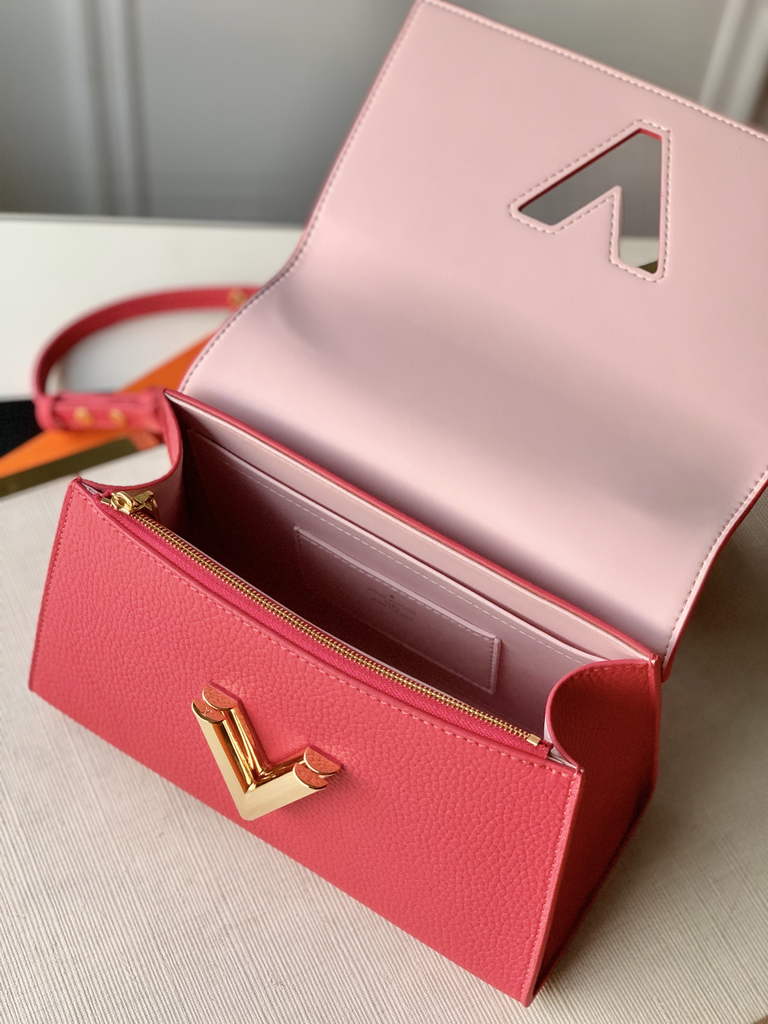 LV M59091 Louis Vuitton Twist One Handle BB High End Leathers Plum