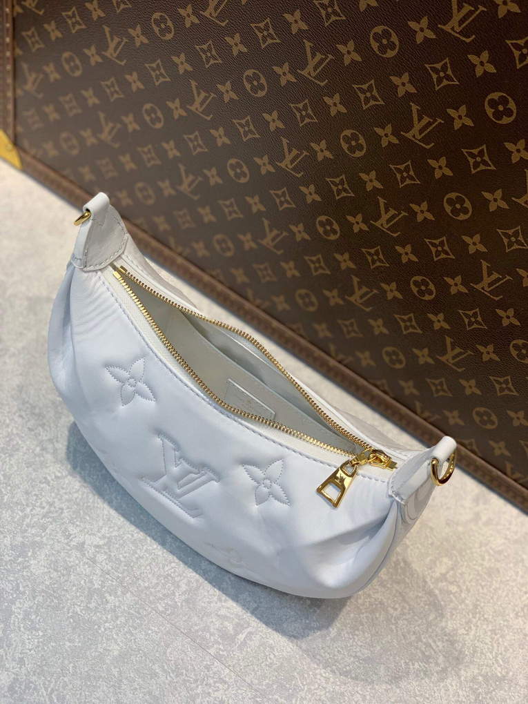 Louis Vuitton M59959 Over The Moon Bag Snow White - Default Title - View 8