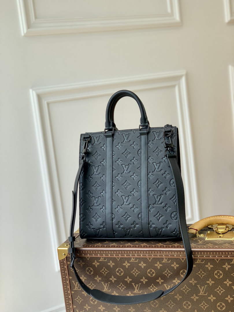 LV M59960 Louis Vuitton Sac Plat Cross Bag Black Taurillon Leather - Default Title - View 2