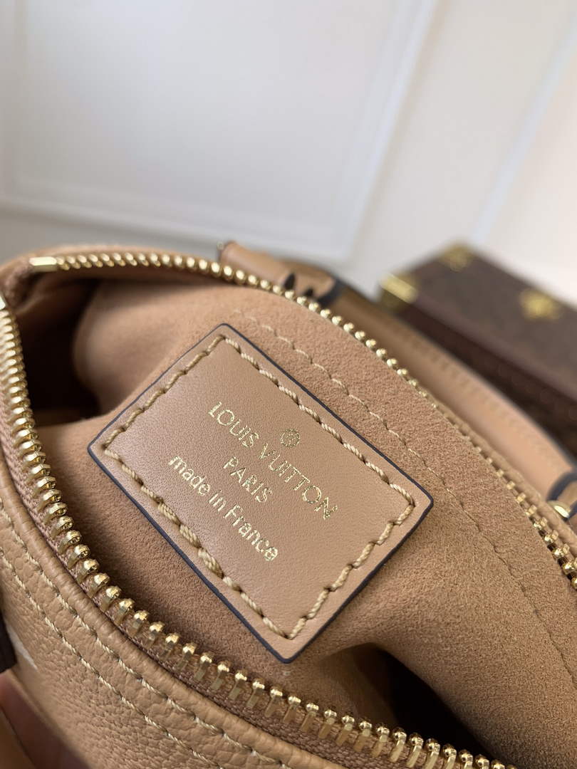 LV M81457 Louis Vuitton Nano Speedy Tan