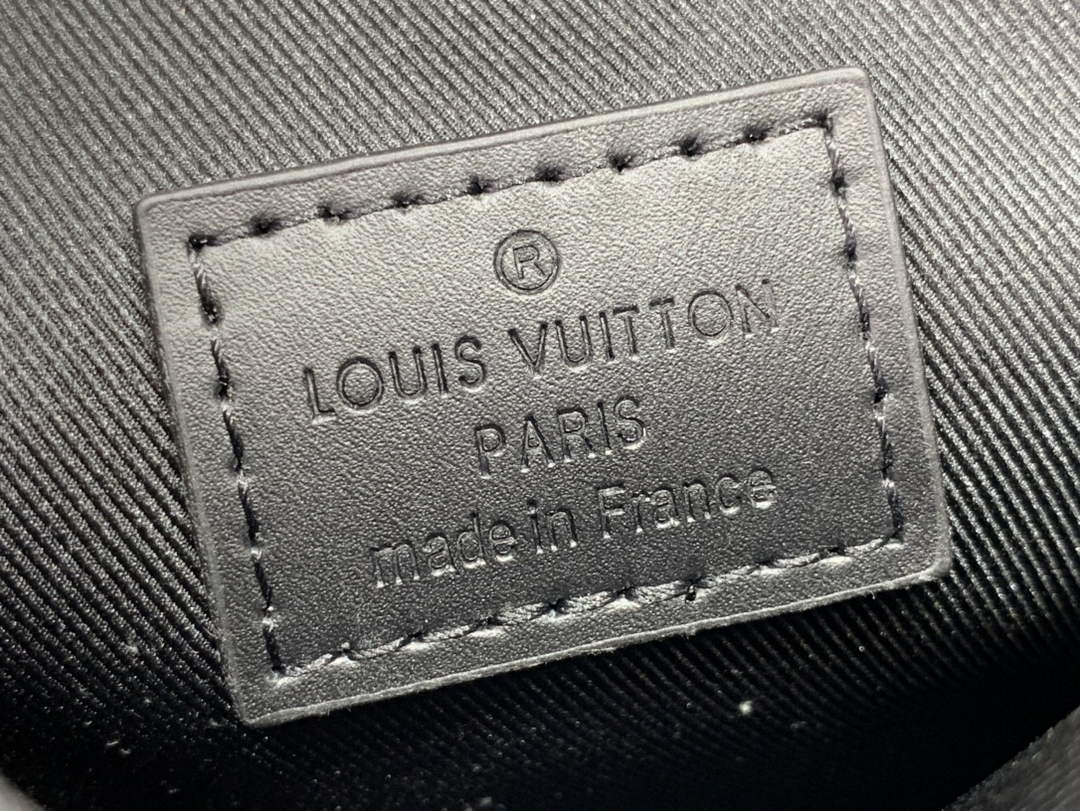LV M81522 Louis Vuitton S-Lock Vertical wearable wallet monogram - Default Title - View 8