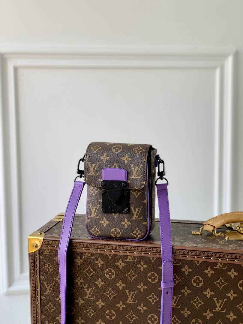 LV M81522 Louis Vuitton S-Lock Vertical wearable wallet monogram Purple