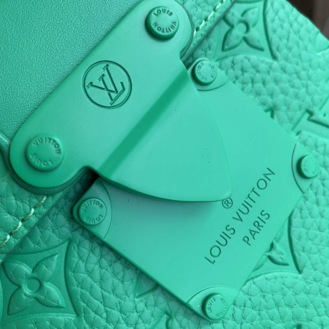 LV M81525 Louis Vuitton S-Lock Vertical wearable wallet Green - Default Title - View 5