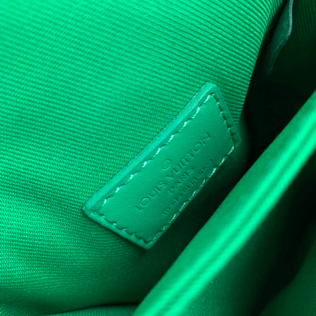 LV M81525 Louis Vuitton S-Lock Vertical wearable wallet Green - Default Title - View 7