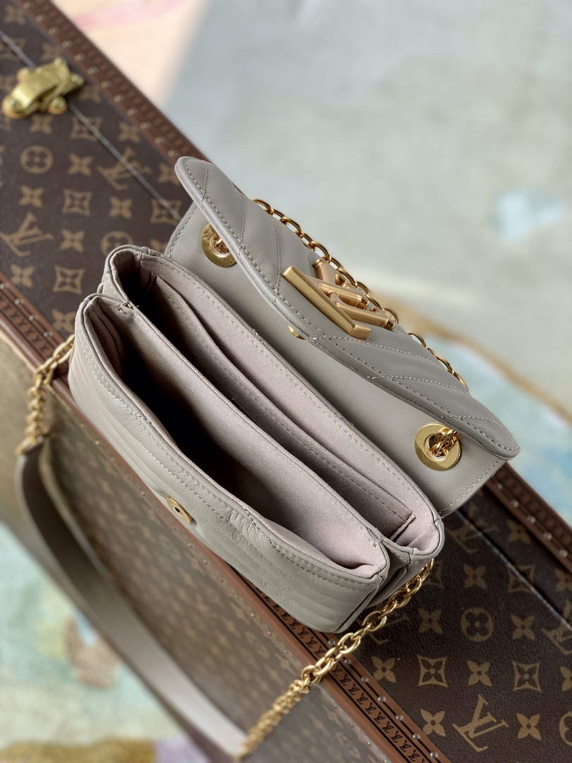 Louis Vuitton M20838 LV New Wave Chain Bag PM Gray - Default Title - View 8
