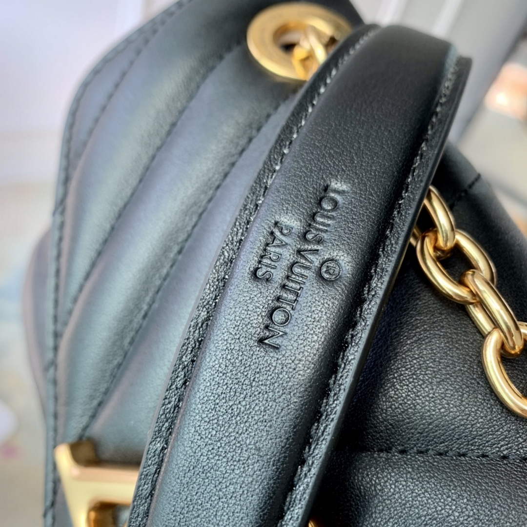 Louis Vuitton M20687 LV New Wave Chain Bag PM Black - Default Title - View 7