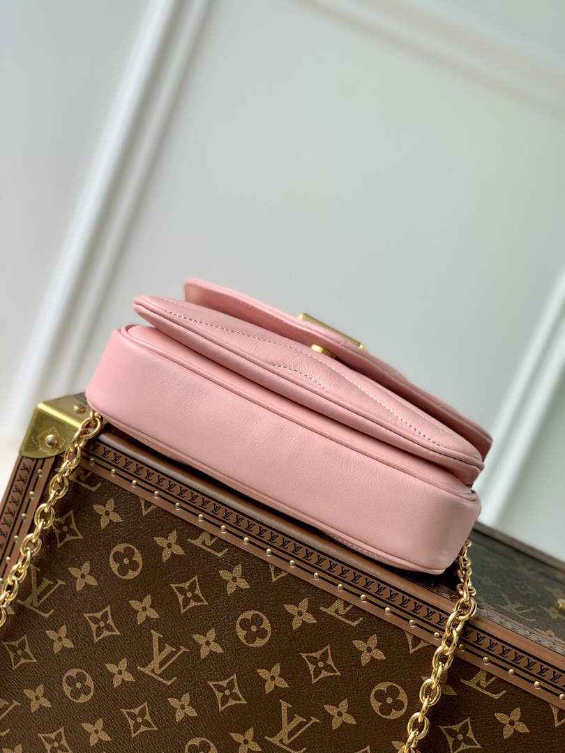 Louis Vuitton M20686 LV New Wave Chain Bag PM Pink