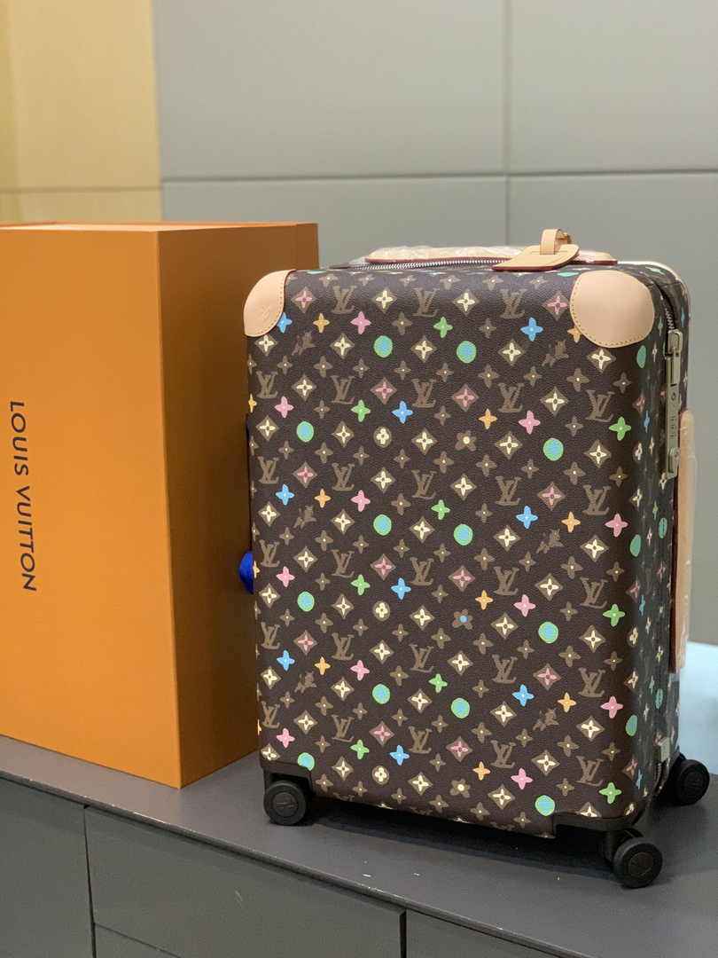 Louis Vuitton HORIZON 55 M47070
