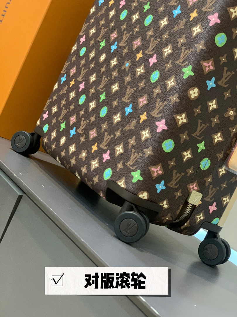 Louis Vuitton HORIZON 55 M47070