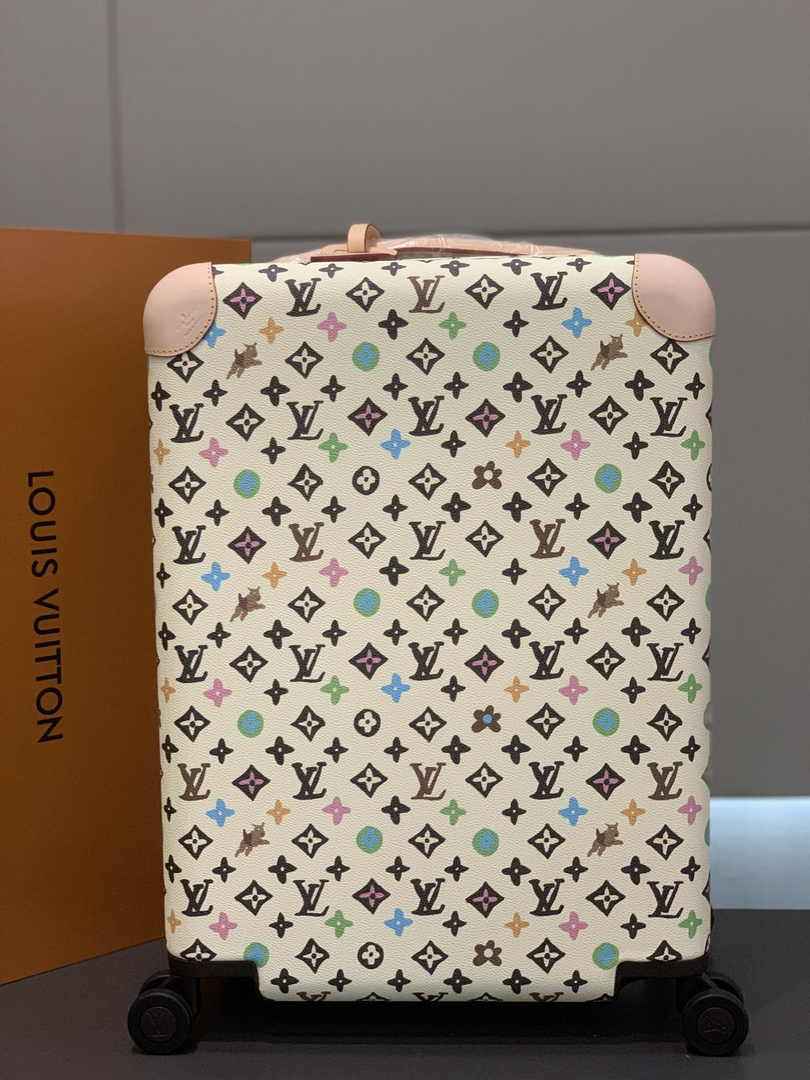Louis Vuitton HORIZON 55 M47070 White