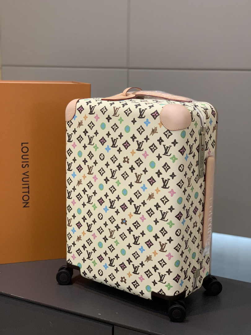 Louis Vuitton HORIZON 55 M47070 White