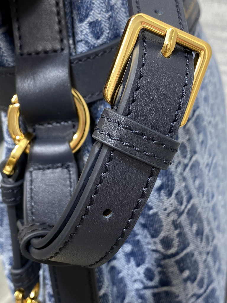 Medium C'est Dior Bag M2271 Blue Denim Dior Oblique Jacquard - Default Title - View 9