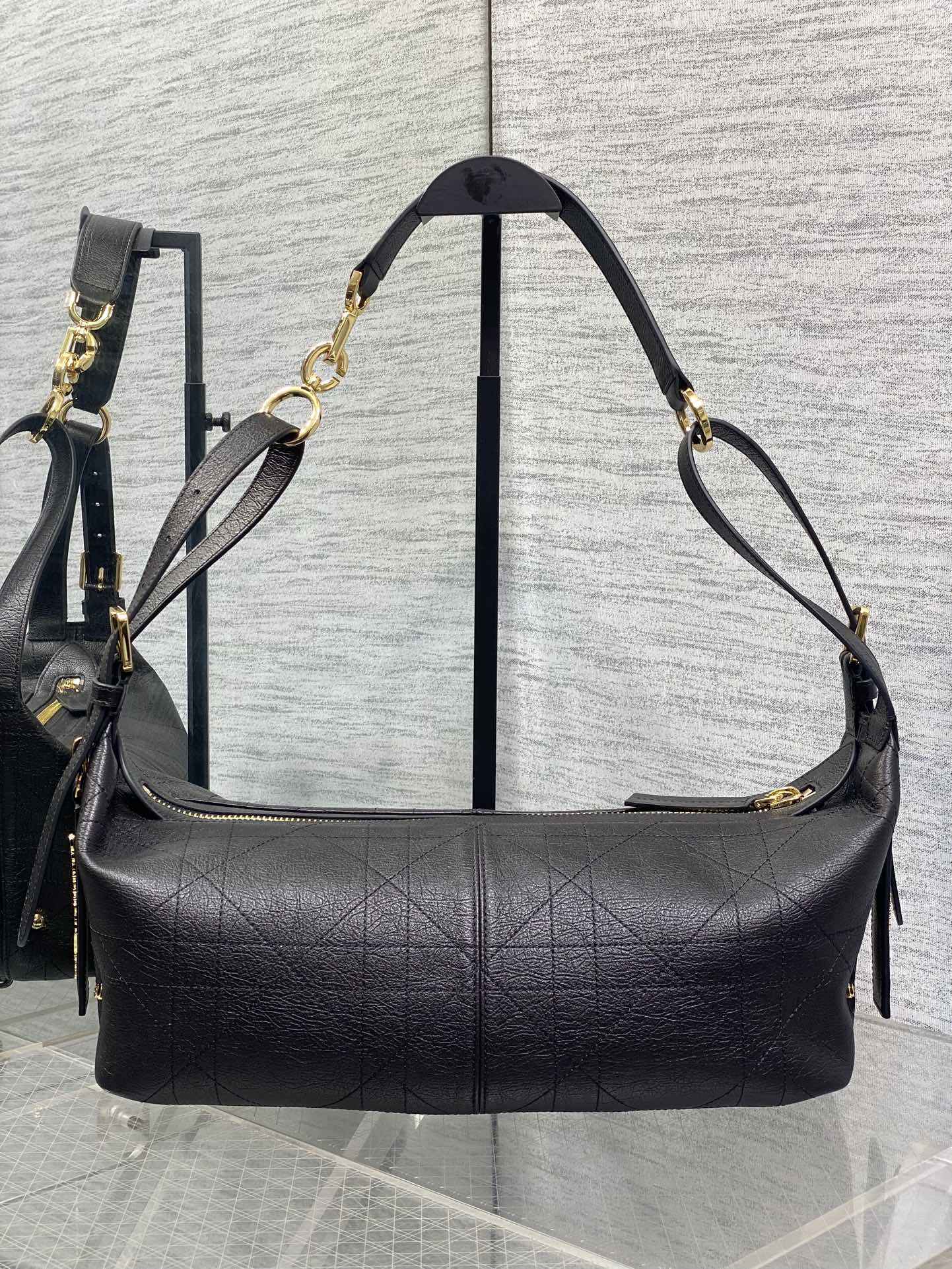 Medium D-Journey Bag in Vintage Smooth Calfskin - M2417 - Black Leather with Gold - Default Title - View 3