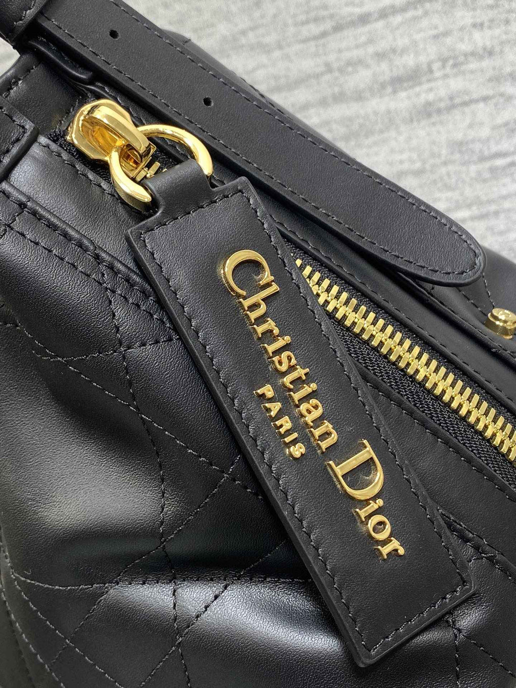 Medium D-Journey Bag in Vintage Smooth Calfskin - M2417 - Black Flat Macrocannage - Default Title - View 3