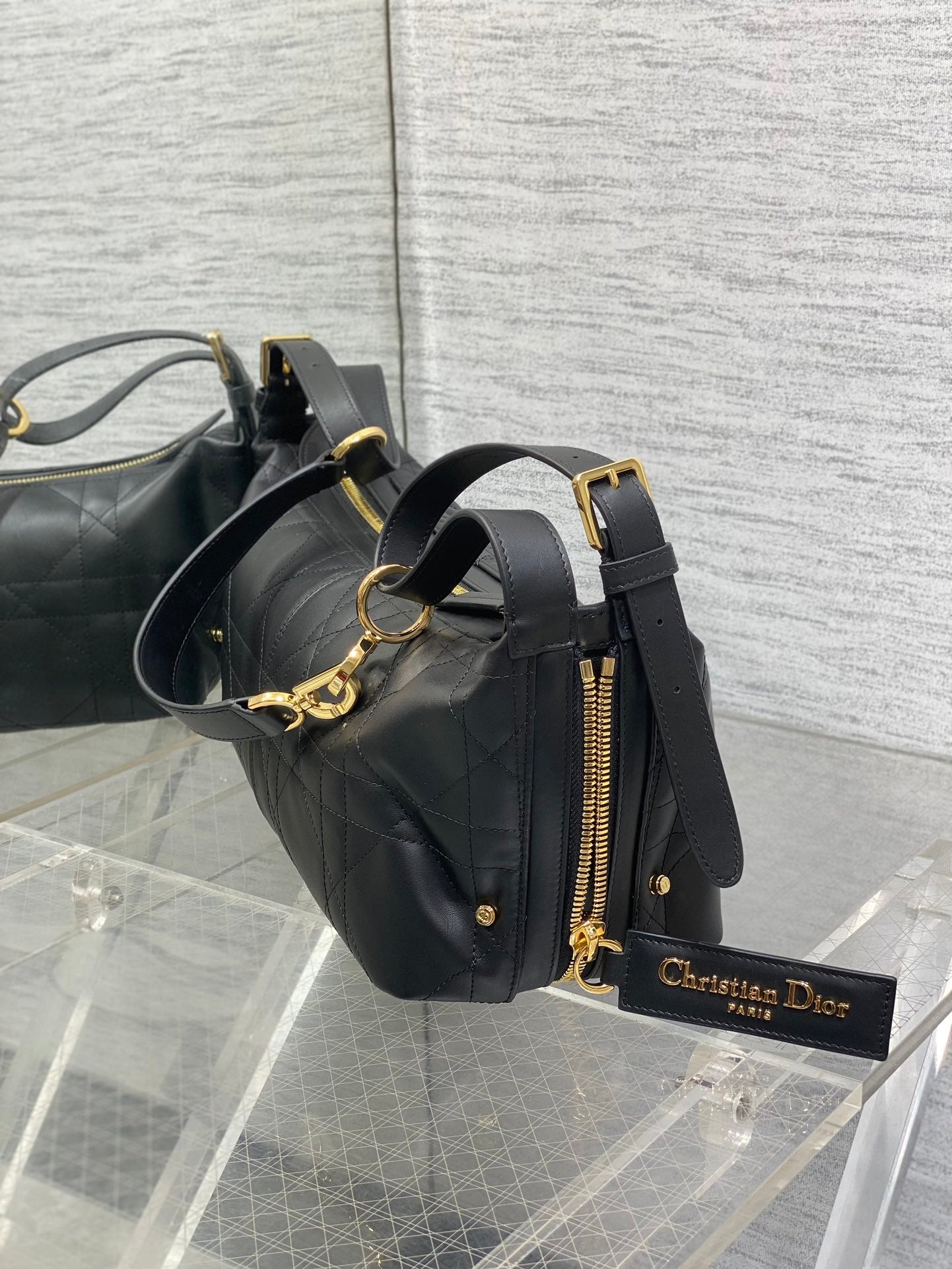 Medium D-Journey Bag in Vintage Smooth Calfskin - M2417 - Black Flat Macrocannage - Default Title - View 7