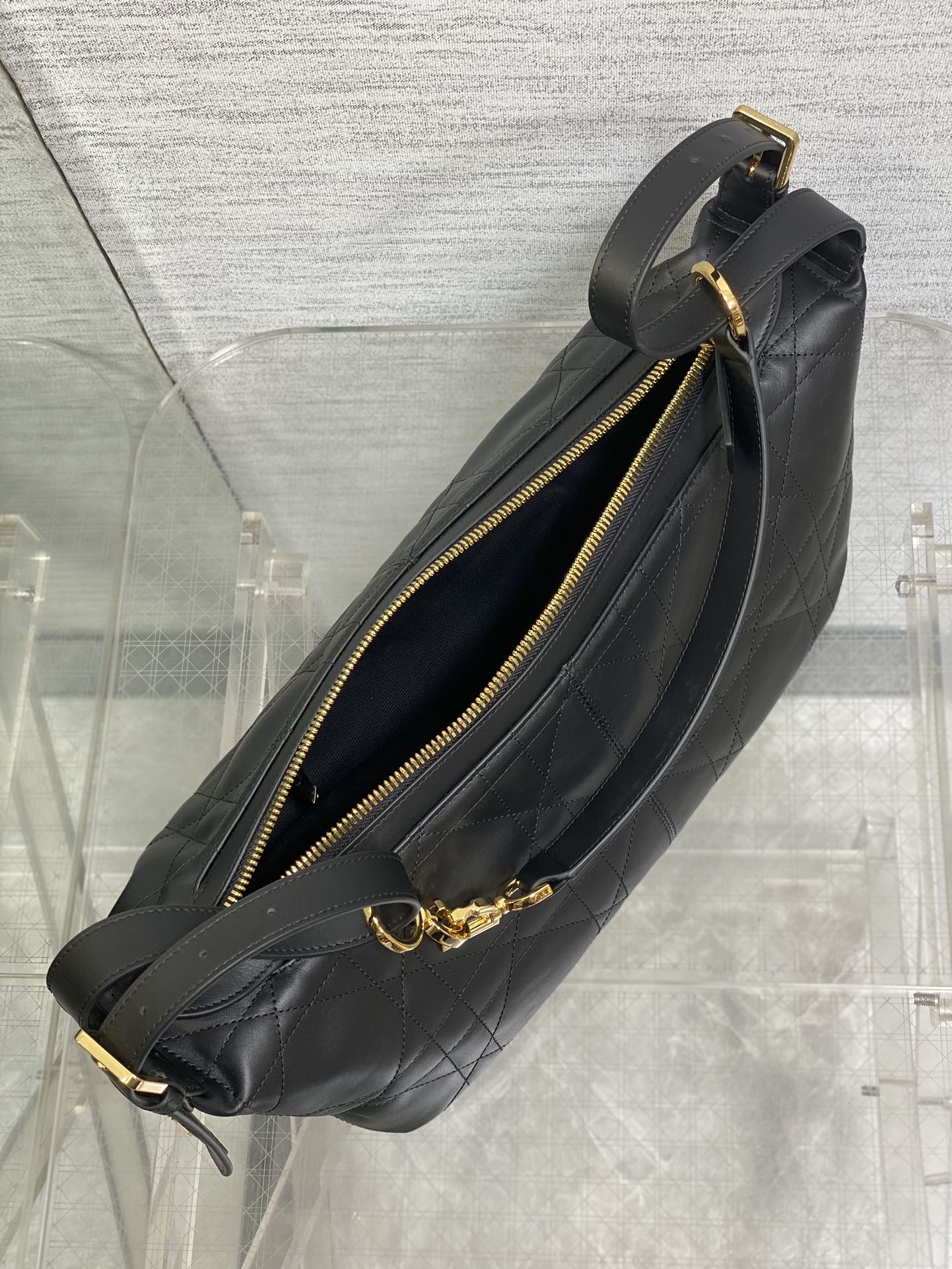 Medium D-Journey Bag in Vintage Smooth Calfskin - M2417 - Black Flat Macrocannage - Default Title - View 9