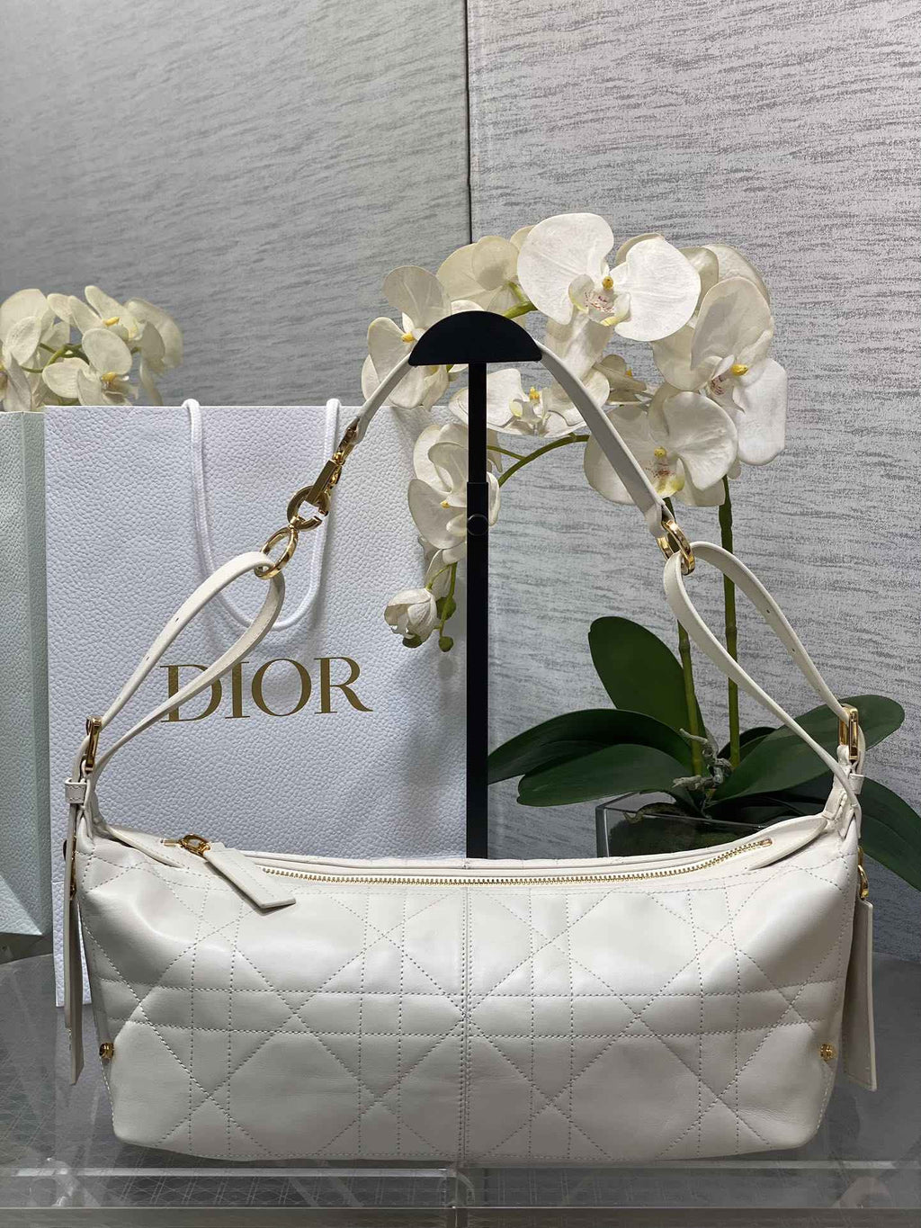 Medium D-Journey Bag in Vintage Smooth Calfskin - M2417 - Latte Flat Macrocannage - Default Title - View 1