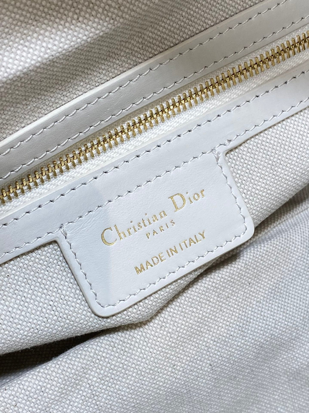 Medium D-Journey Bag in Vintage Smooth Calfskin - M2417 - Latte Flat Macrocannage - Default Title - View 10