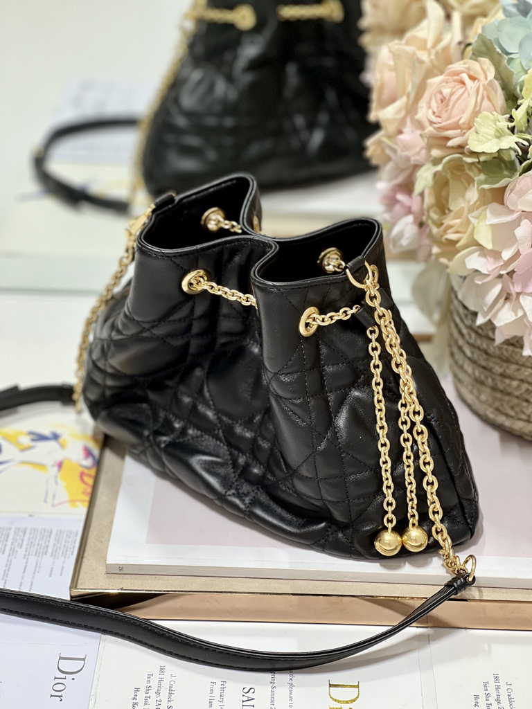 Medium Dior Ammi Bag M22566 Black Supple Macrocannage Lambskin